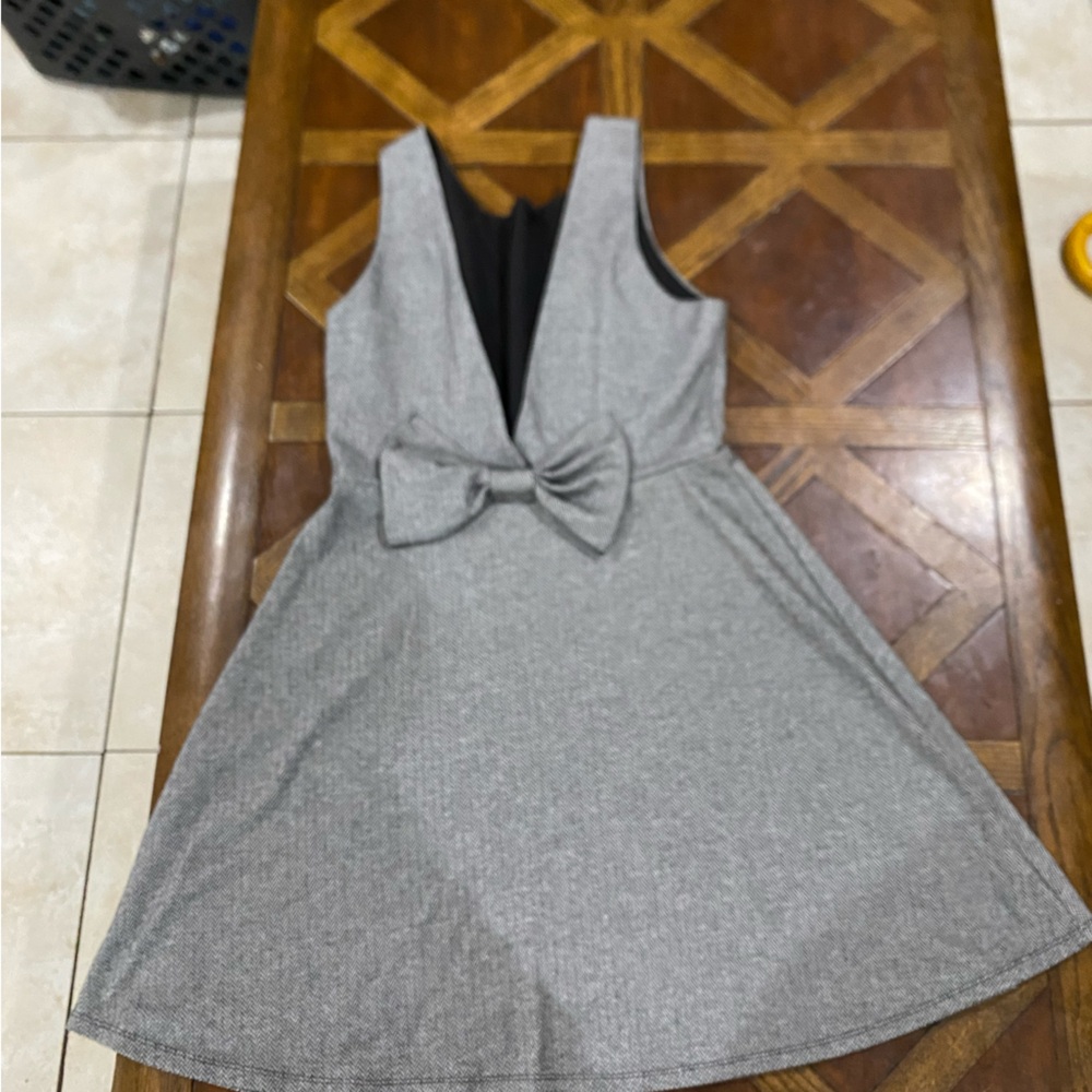 Monteau dress its could fit a medium but its size small